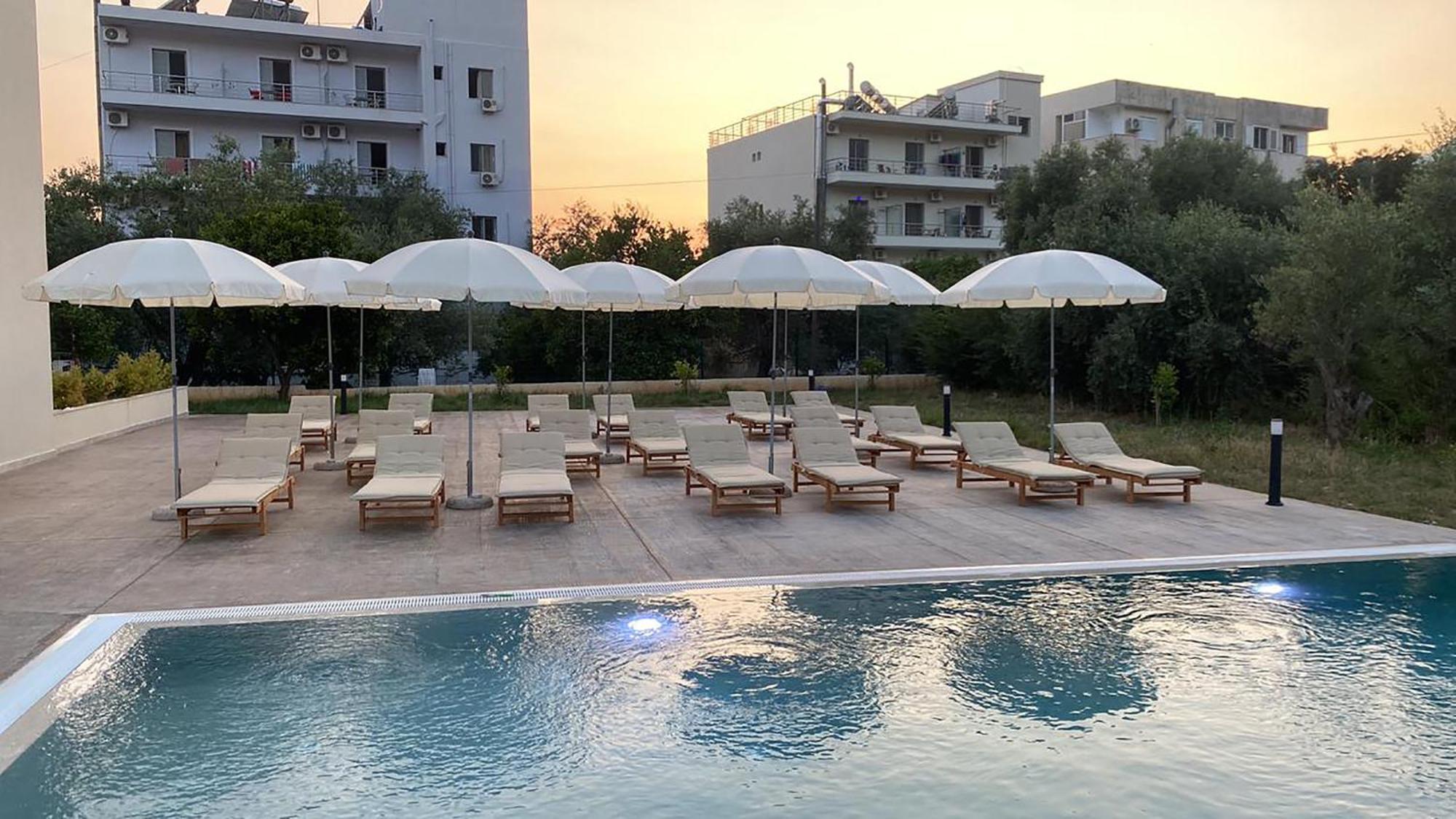 The Blue Wave Hotel Himara Kültér fotó