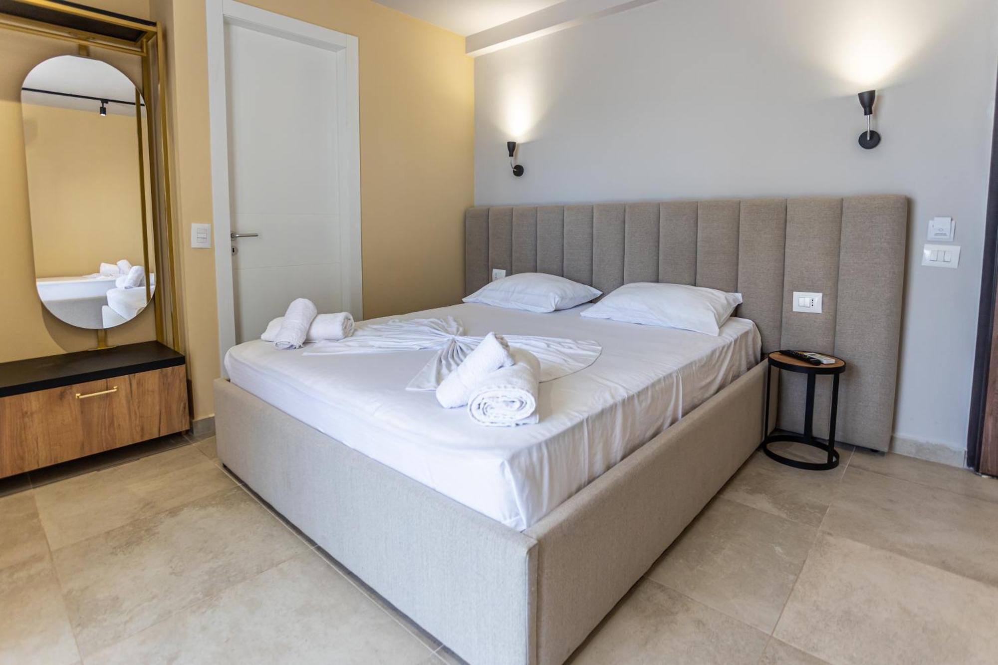 The Blue Wave Hotel Himara Kültér fotó