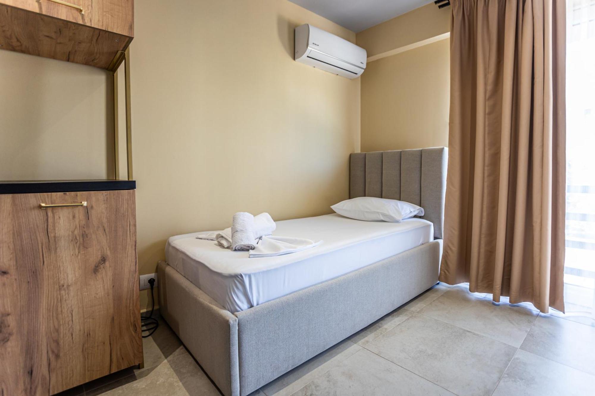 The Blue Wave Hotel Himara Kültér fotó