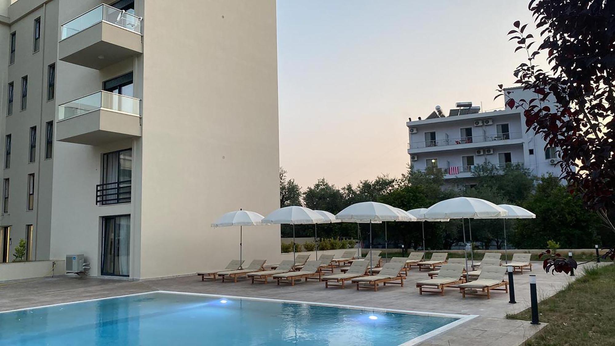 The Blue Wave Hotel Himara Kültér fotó