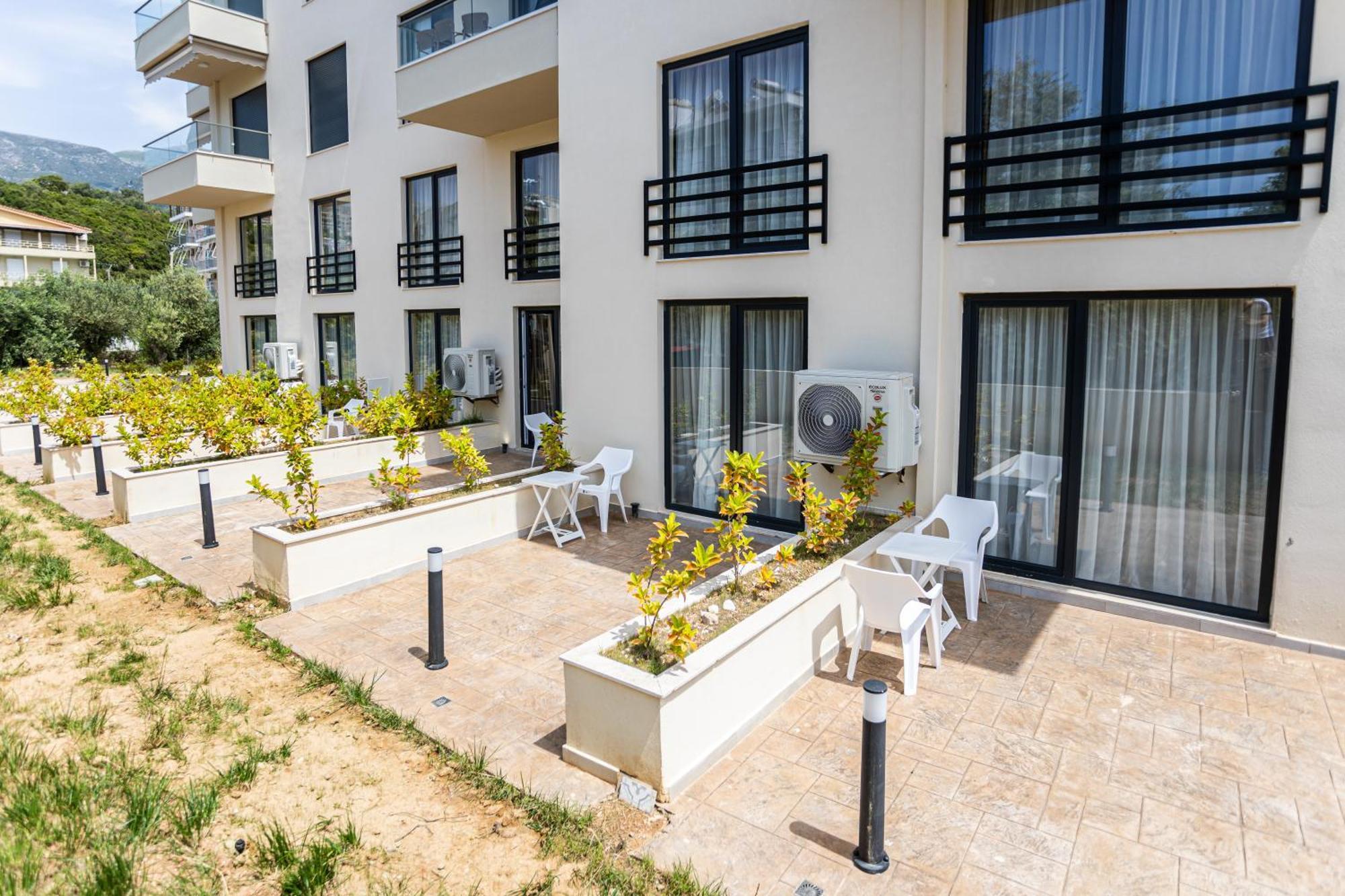 The Blue Wave Hotel Himara Kültér fotó